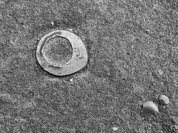 Alumaround B&W